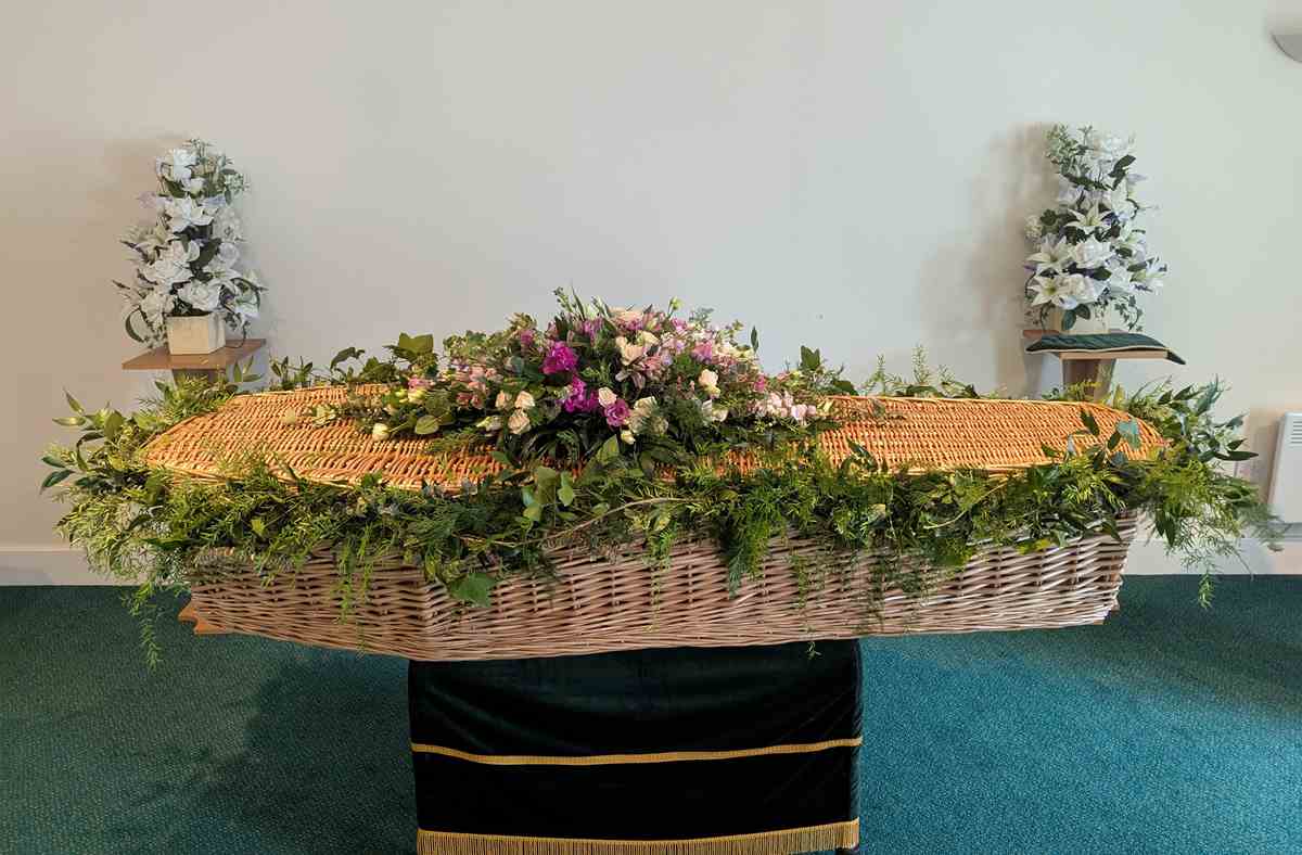 Funeral Casket Garland - Image 3