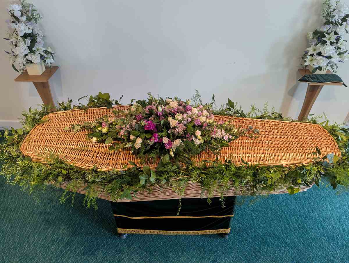 Funeral Casket Garland - Image 2